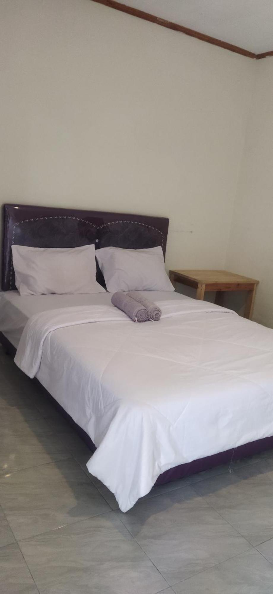 Selow Homestay Kuta  Buitenkant foto